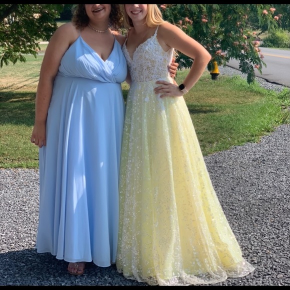 Prom dress - Picture 4 of 6